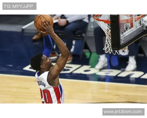 活塞后卫杰克逊成为交易热门对象：未来潜力与市场需求